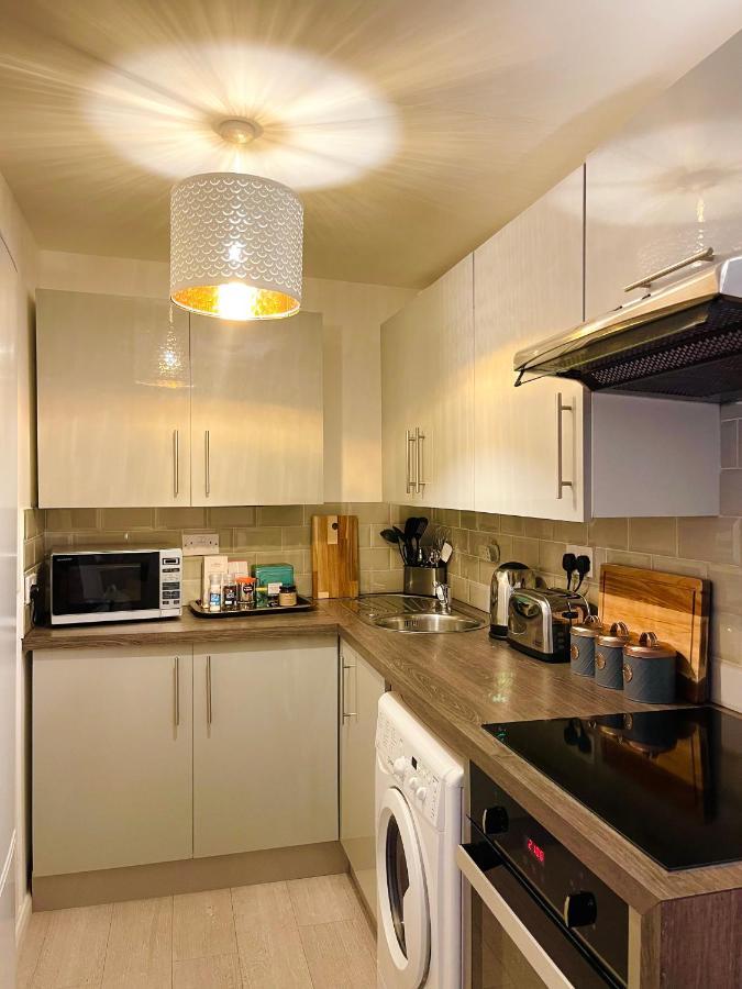 Enchanting One Bed Flat With Free Parking ヘンドン エクステリア 写真